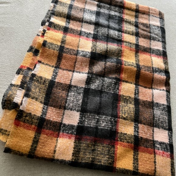 NWT Old Navy Tartan Plaid Scarf (Tan, Orange, Red, Black) Raw Edge - Picture 6 of 8